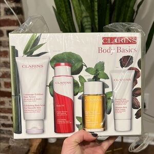 Clarins Body Basics full size kit NEW